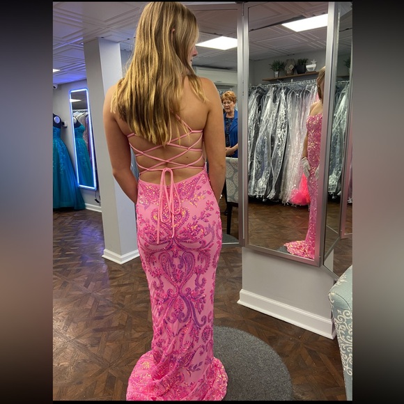 La Femme 31521 - Print Sequin Prom Dress - Picture 4 of 5